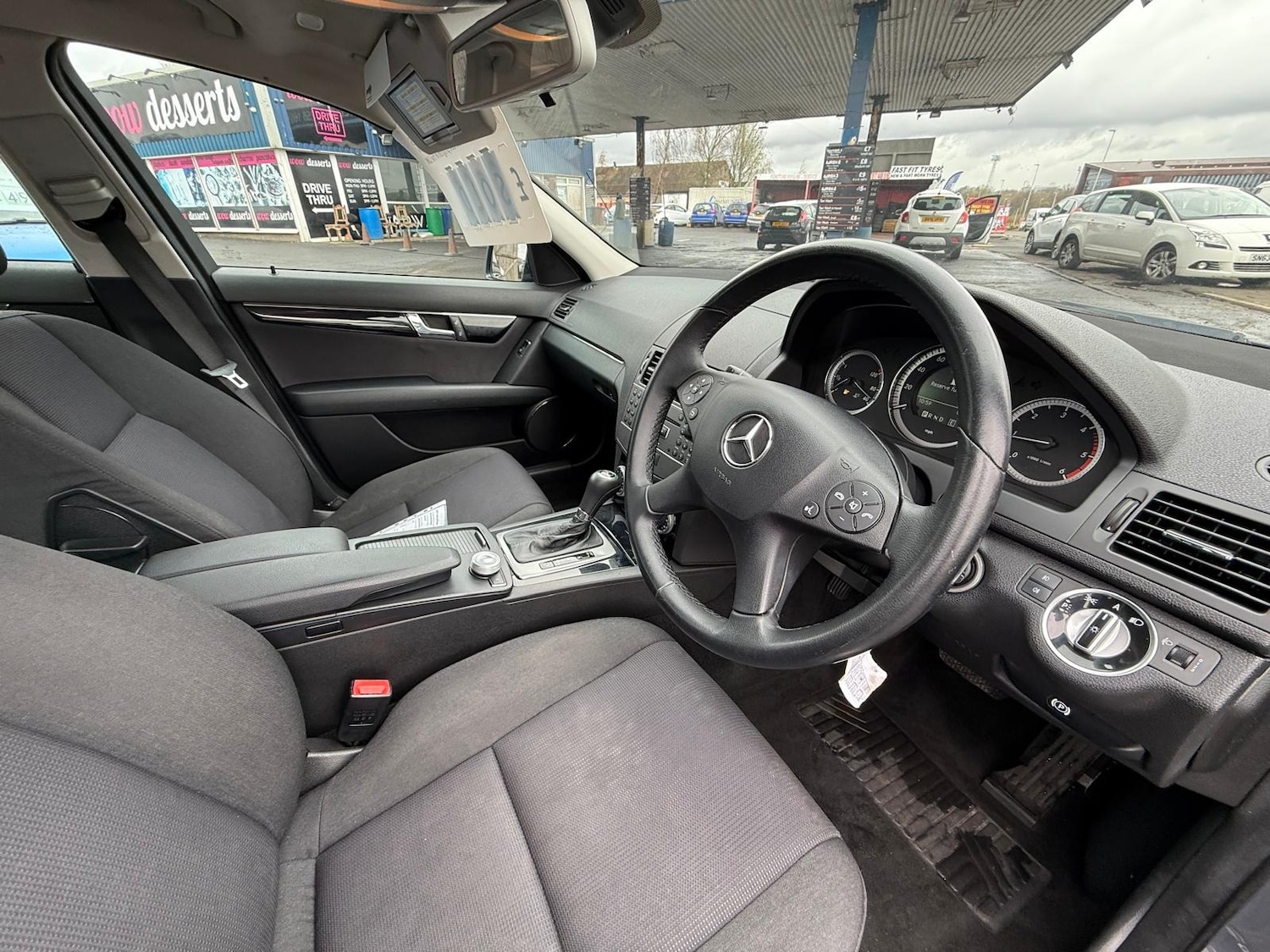 Used Mercedes-Benz C Class 2010 for sale - 78223911: Photo 9