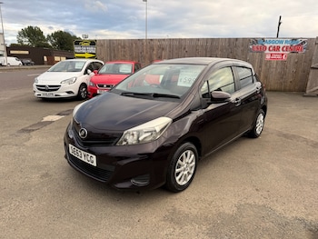 Used Toyota Yaris 2013 for sale - 75932258: Photo