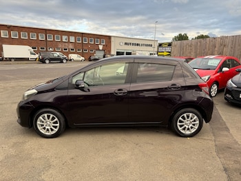 Used Toyota Yaris 2013 for sale - 75932258: Photo