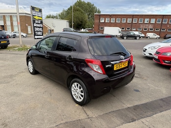 Used Toyota Yaris 2013 for sale - 75932258: Photo