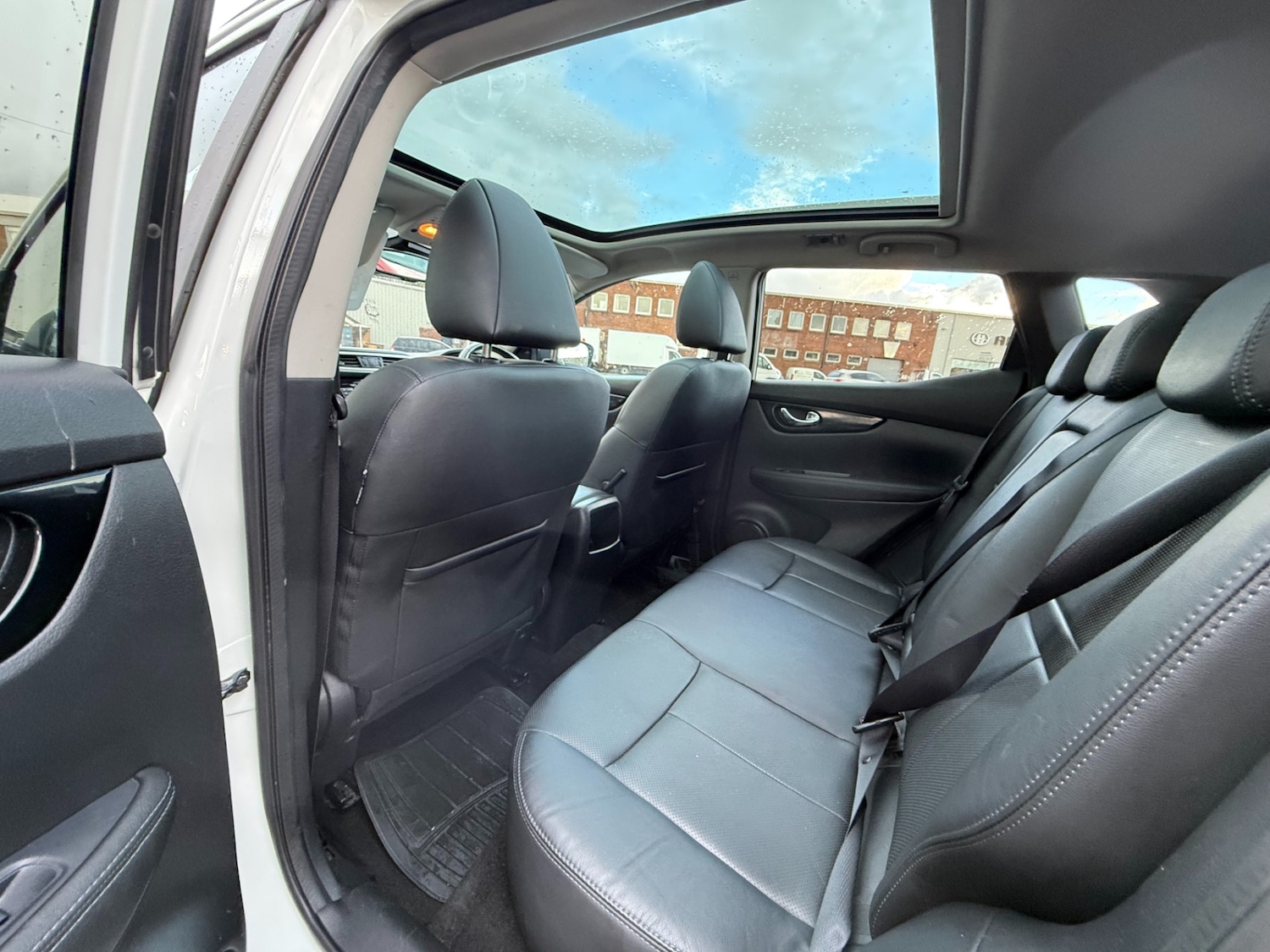 Used Nissan Qashqai 2016 for sale - 76384836: Photo 11