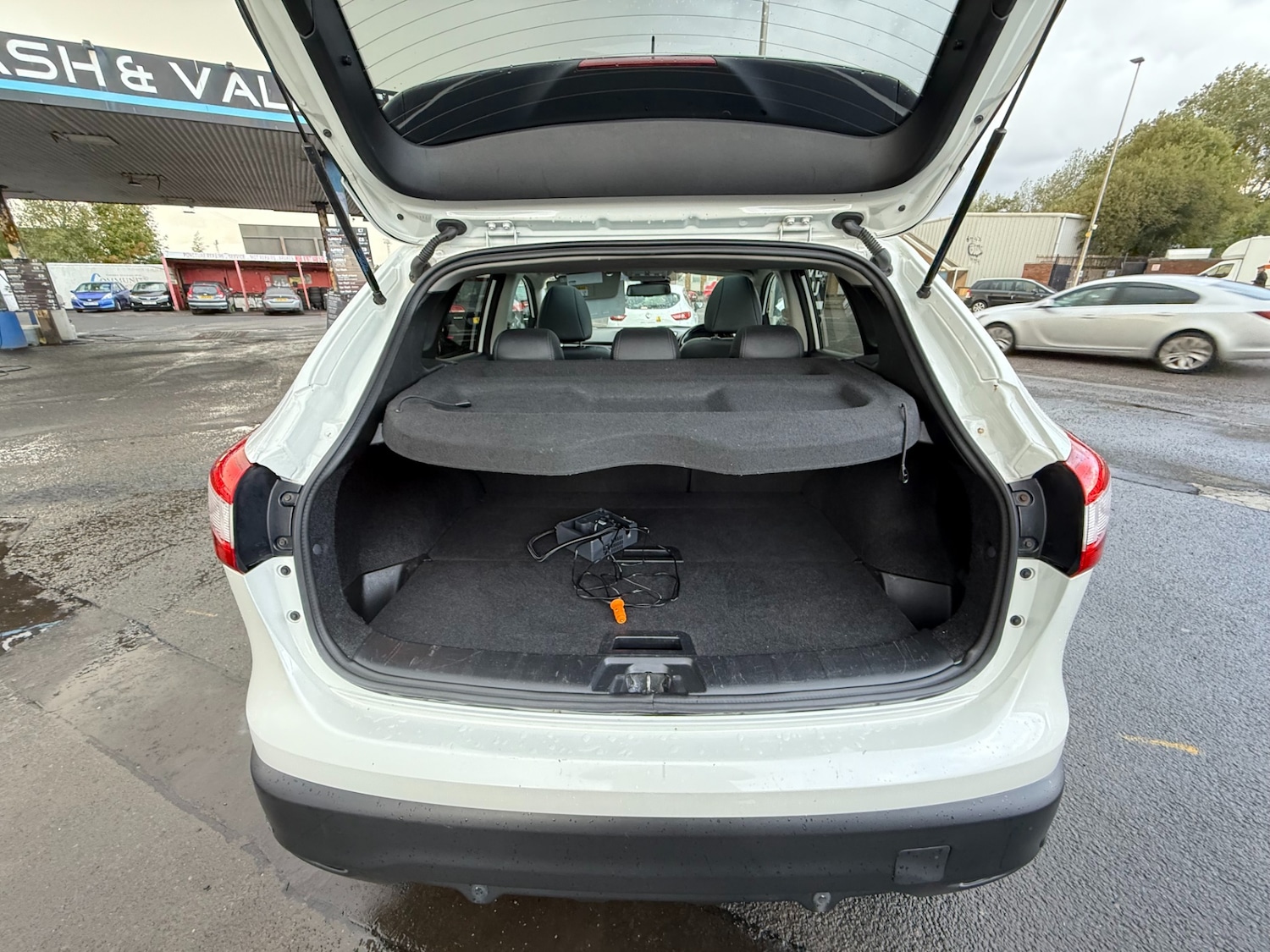 Used Nissan Qashqai 2016 for sale - 76384836: Photo 12