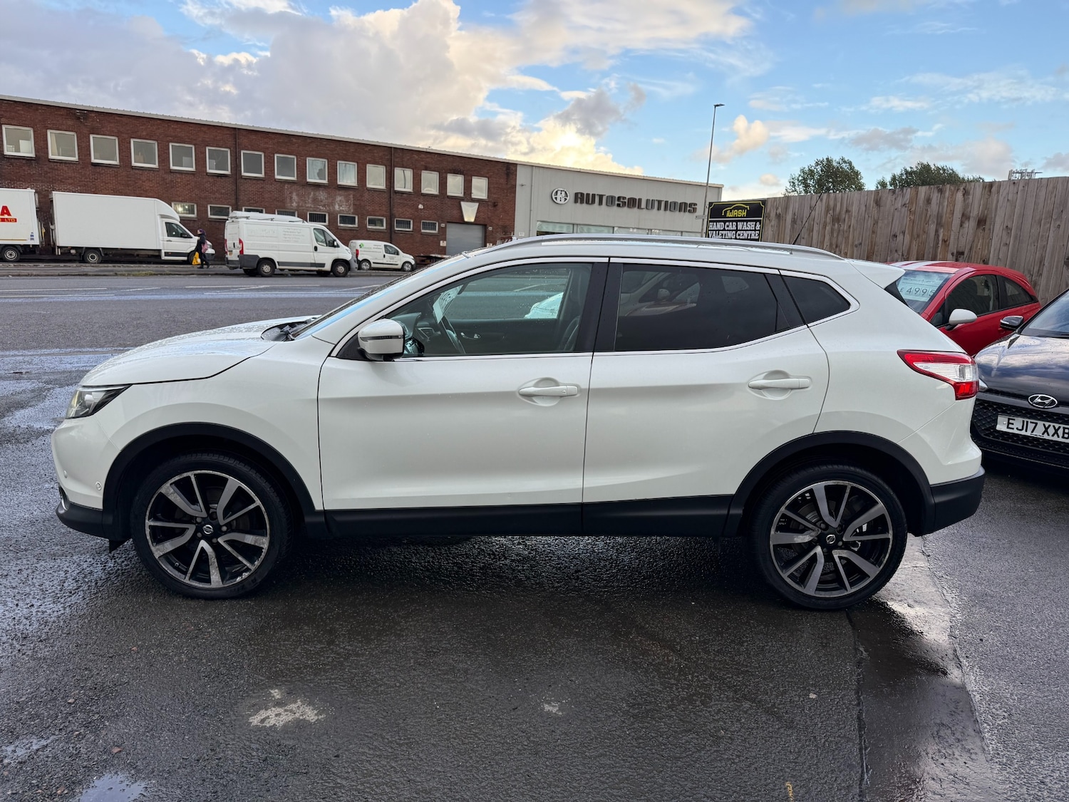 Used Nissan Qashqai 2016 for sale - 76384836: Photo 3