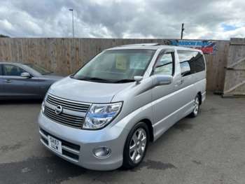 Used Nissan Elgrand  for sale - 72110176: Photo