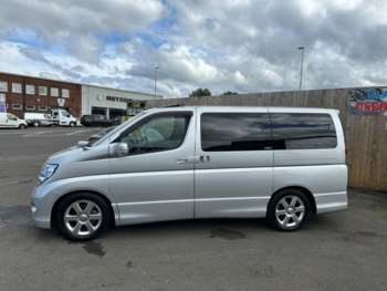 Used Nissan Elgrand  for sale - 72110176: Photo