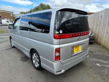 Used Nissan Elgrand  for sale - 72110176: Photo
