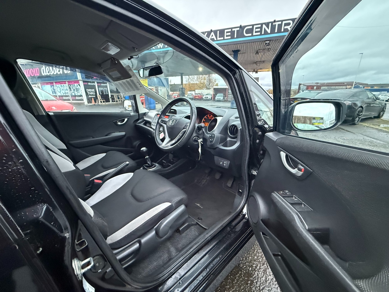 Used Honda Jazz 2013 for sale - 76533633: Photo 16