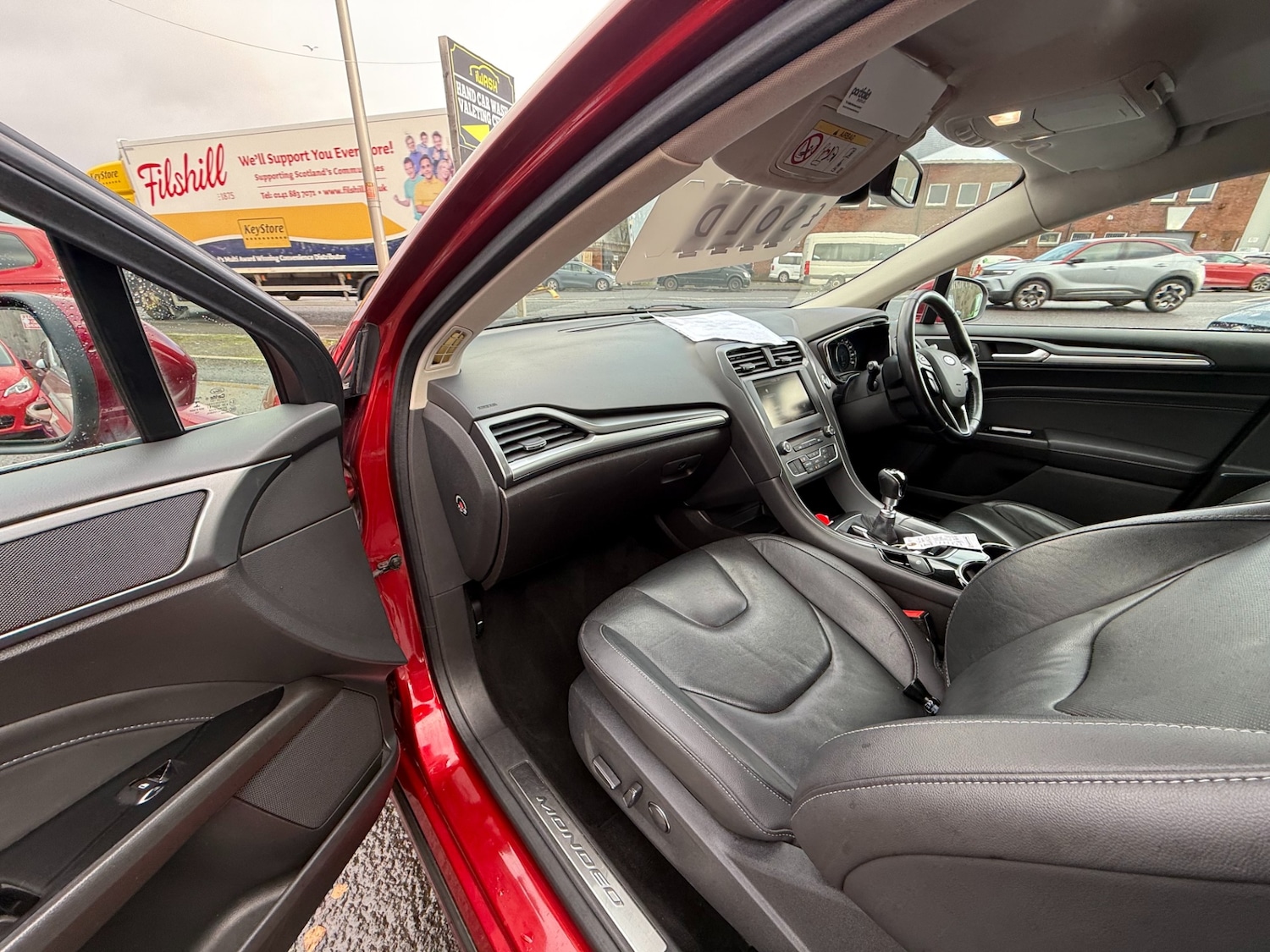 Used Ford Mondeo 2015 for sale - 76555371: Photo 12