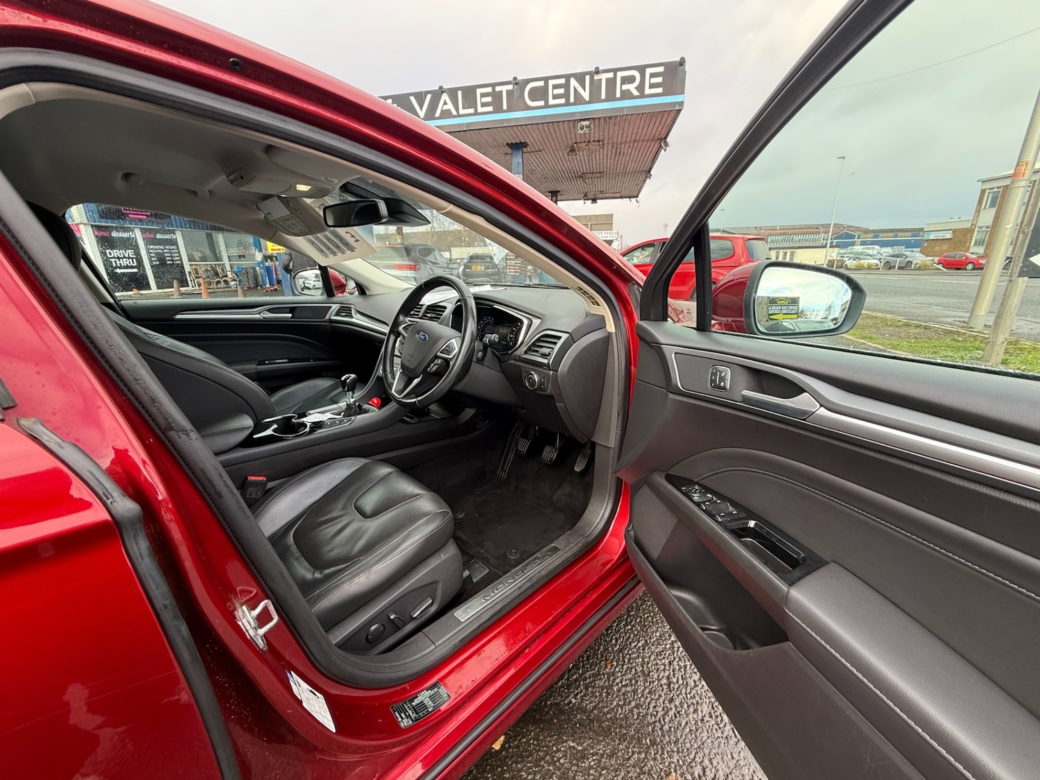 Used Ford Mondeo 2015 for sale - 76555371: Photo 17