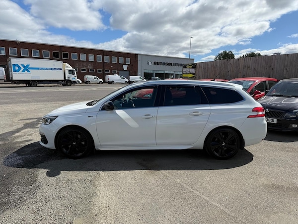 Used Peugeot 308 2018 for sale - 74603053: Photo 3