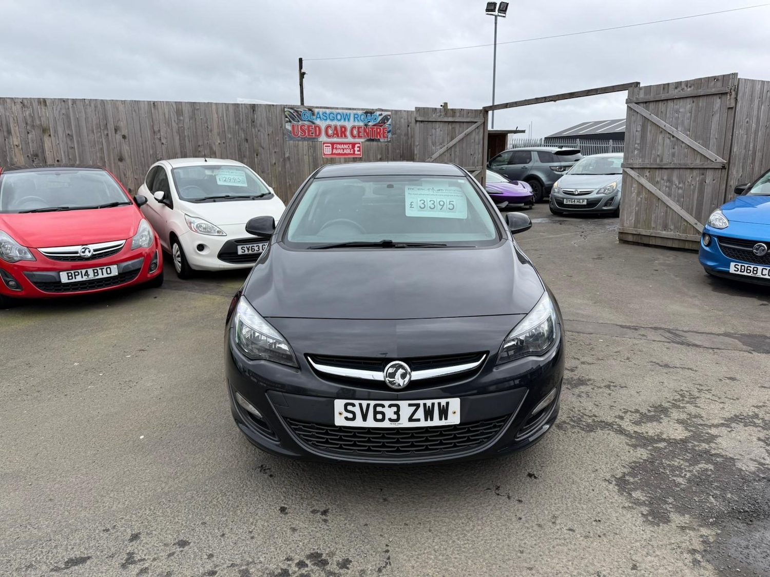 Used Vauxhall Astra 2013 for sale - 77934833: Photo 2