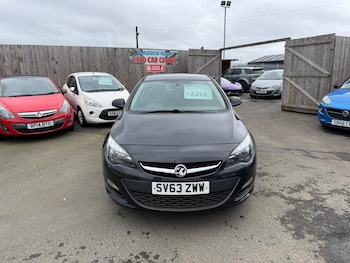 Used Vauxhall Astra 2013 for sale - 77934833: Photo