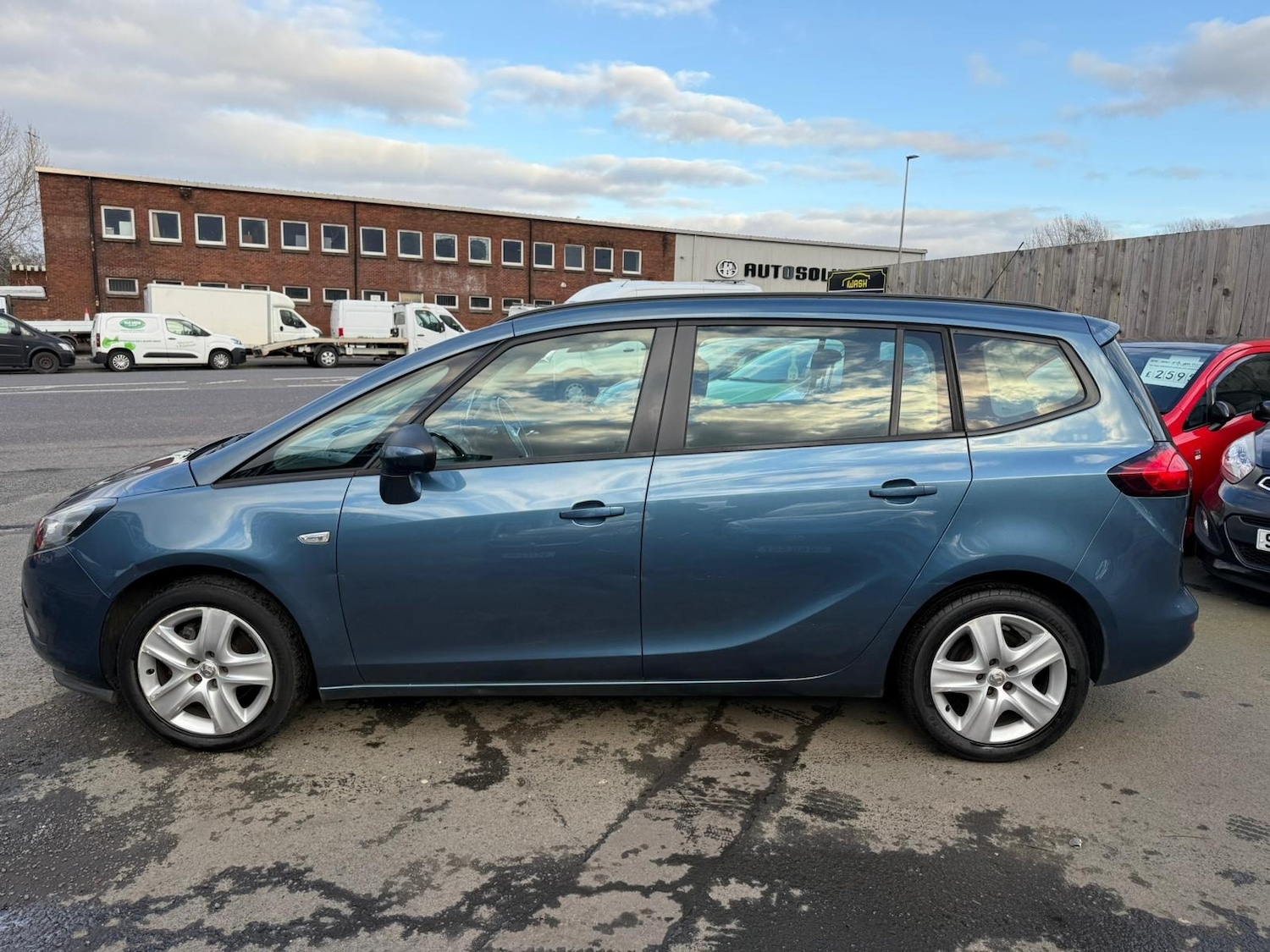 Used Vauxhall Zafira 2015 for sale - 77818034: Photo 4