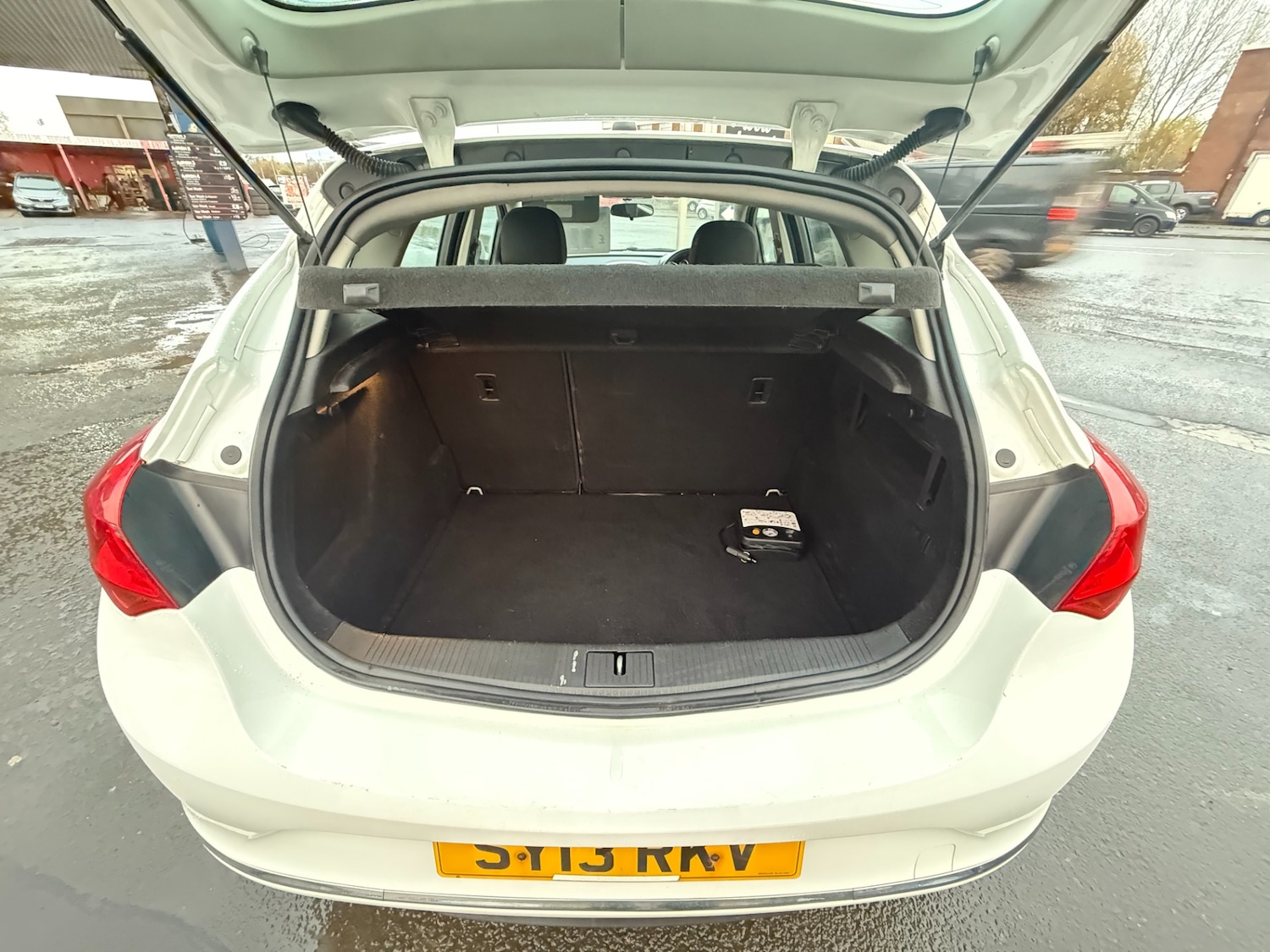 Used Vauxhall Astra 2013 for sale - 76707388: Photo 13