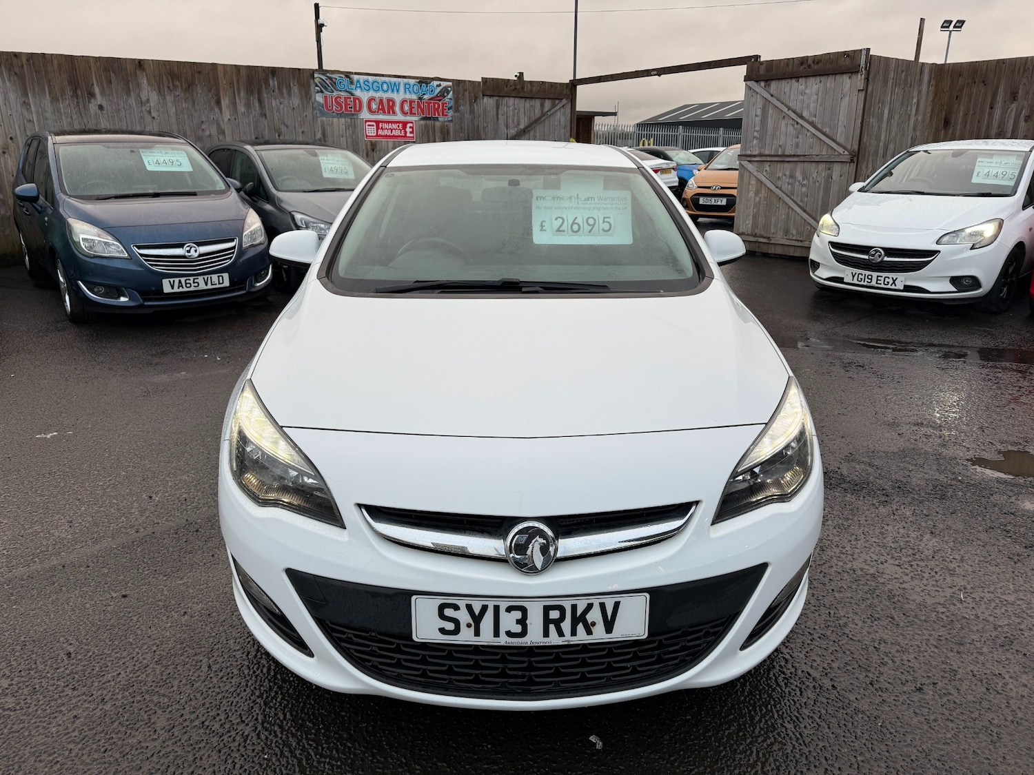 Used Vauxhall Astra 2013 for sale - 76707388: Photo 2