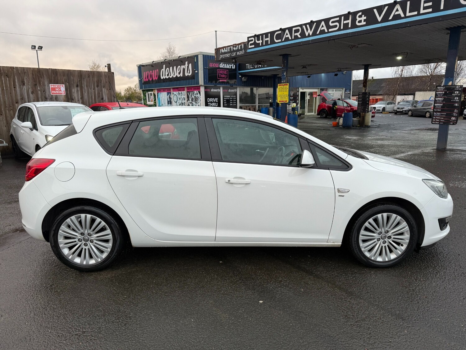 Used Vauxhall Astra 2013 for sale - 76707388: Photo 8