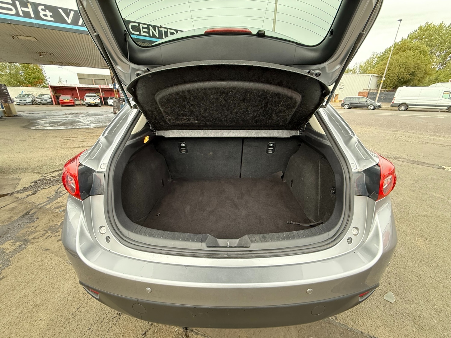Used Mazda Mazda3 2016 for sale - 76006364: Photo 11