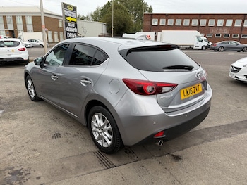 Used Mazda Mazda3 2016 for sale - 76006364: Photo