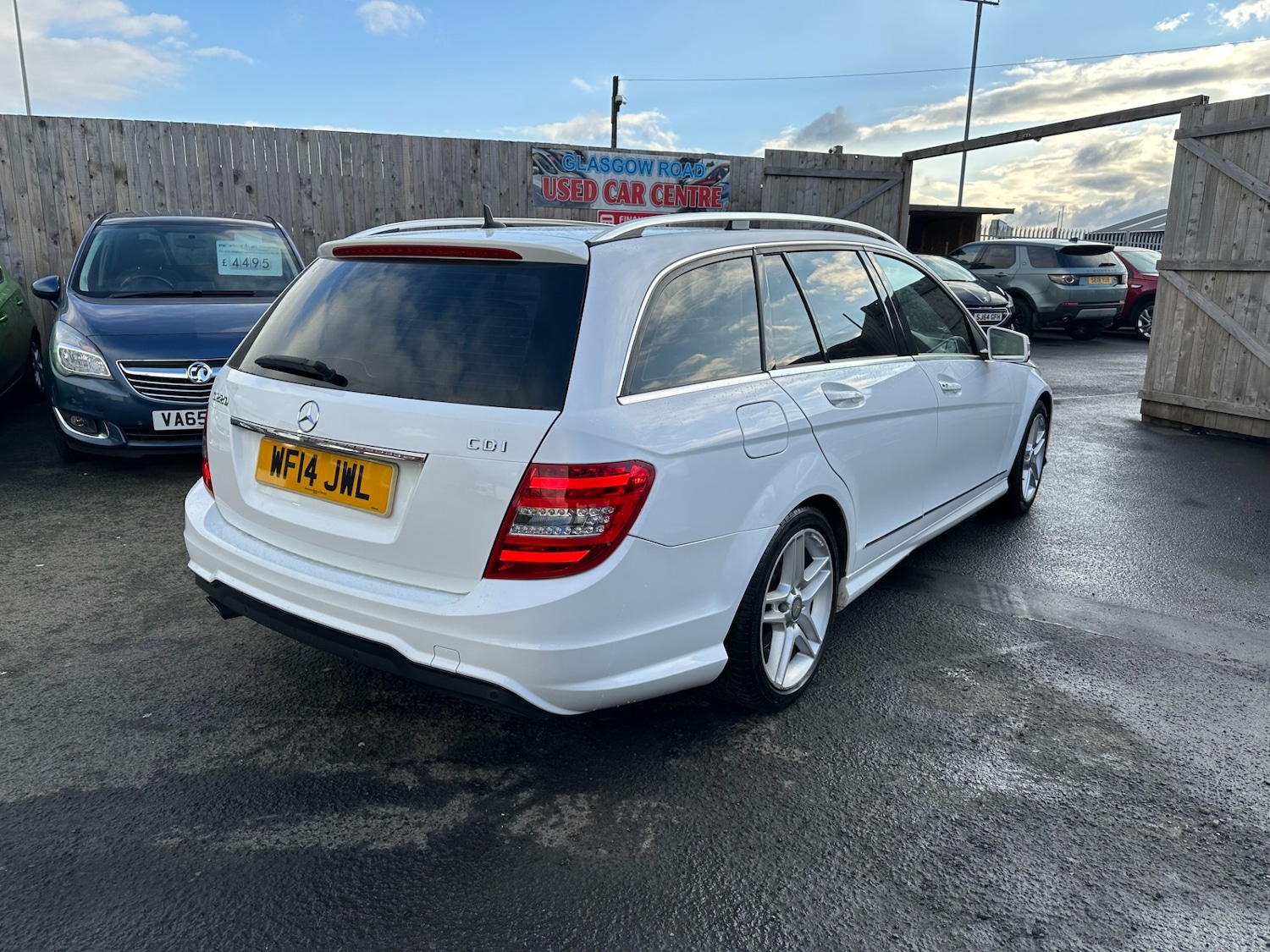 Used Mercedes-Benz C Class 2014 for sale - 77407409: Photo 7