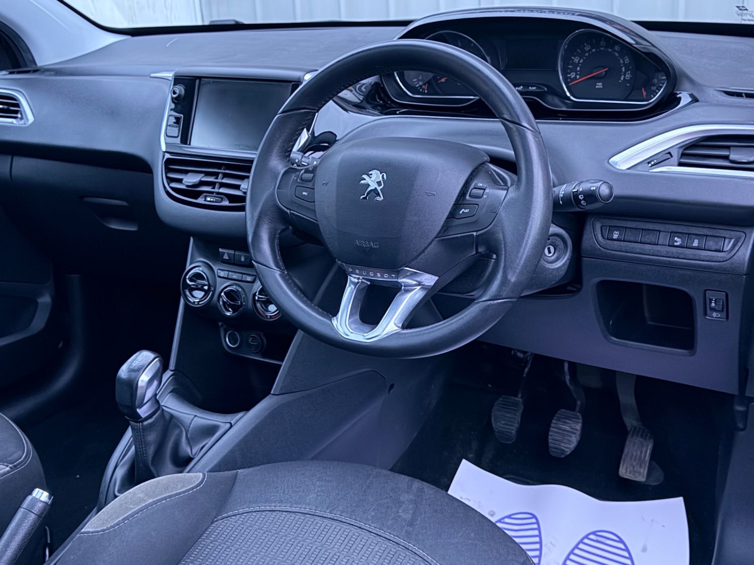 Used Peugeot 208 2015 for sale - 77558826: Photo 14