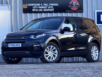 Used Land Rover Discovery Sport 2017 for sale - 76179100: Photo