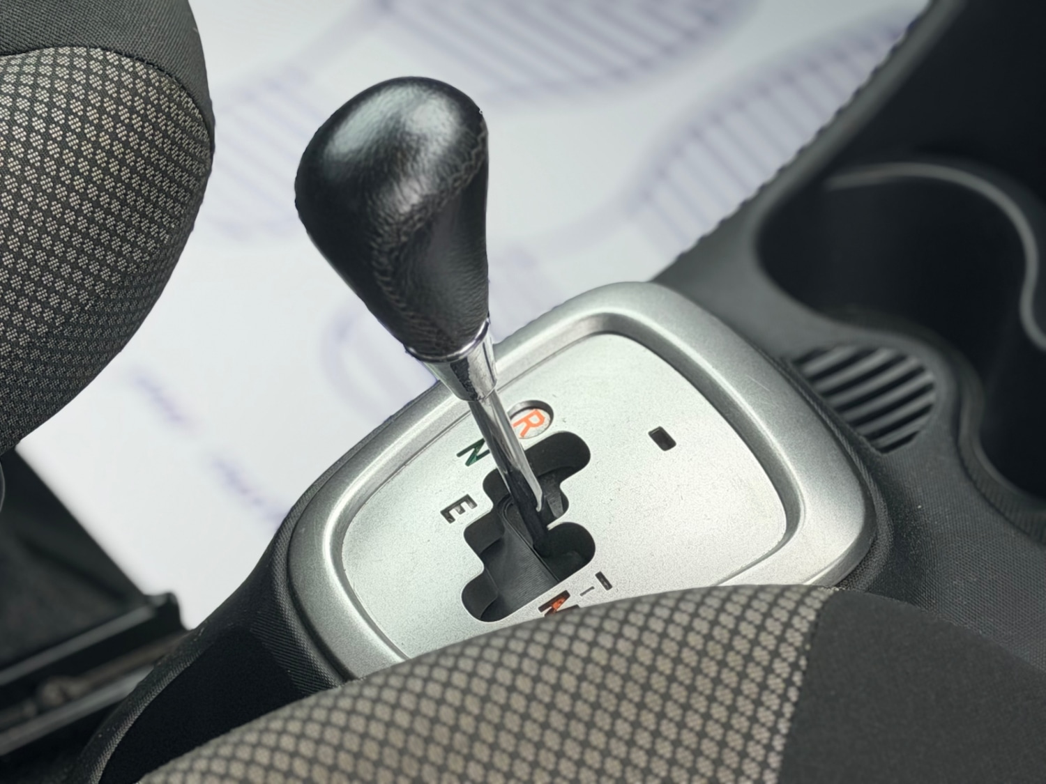 Used Toyota AYGO 2012 for sale - 78135131: Photo 11