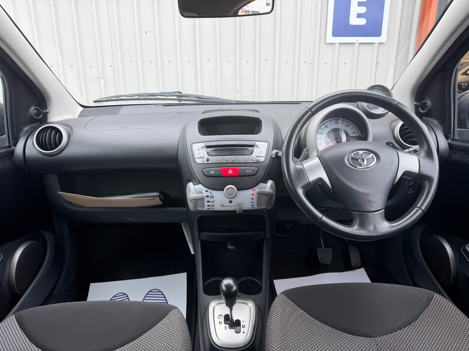 Used Toyota AYGO 2012 for sale - 78135131: Photo 12