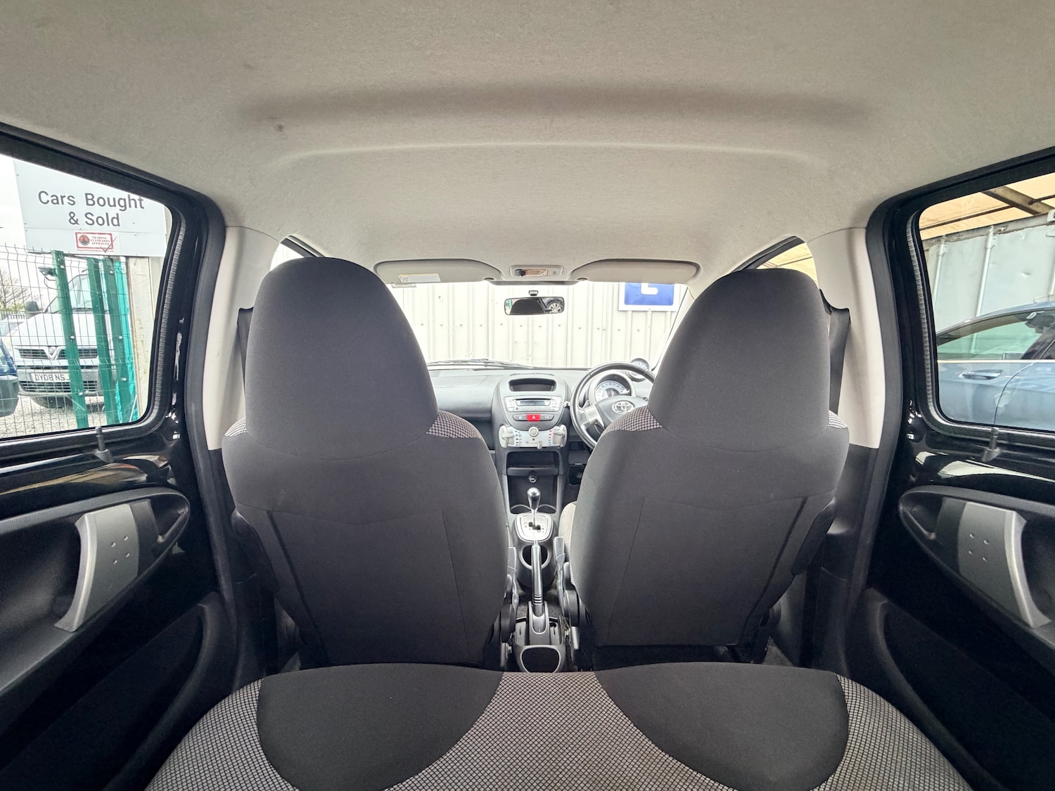 Used Toyota AYGO 2012 for sale - 78135131: Photo 16