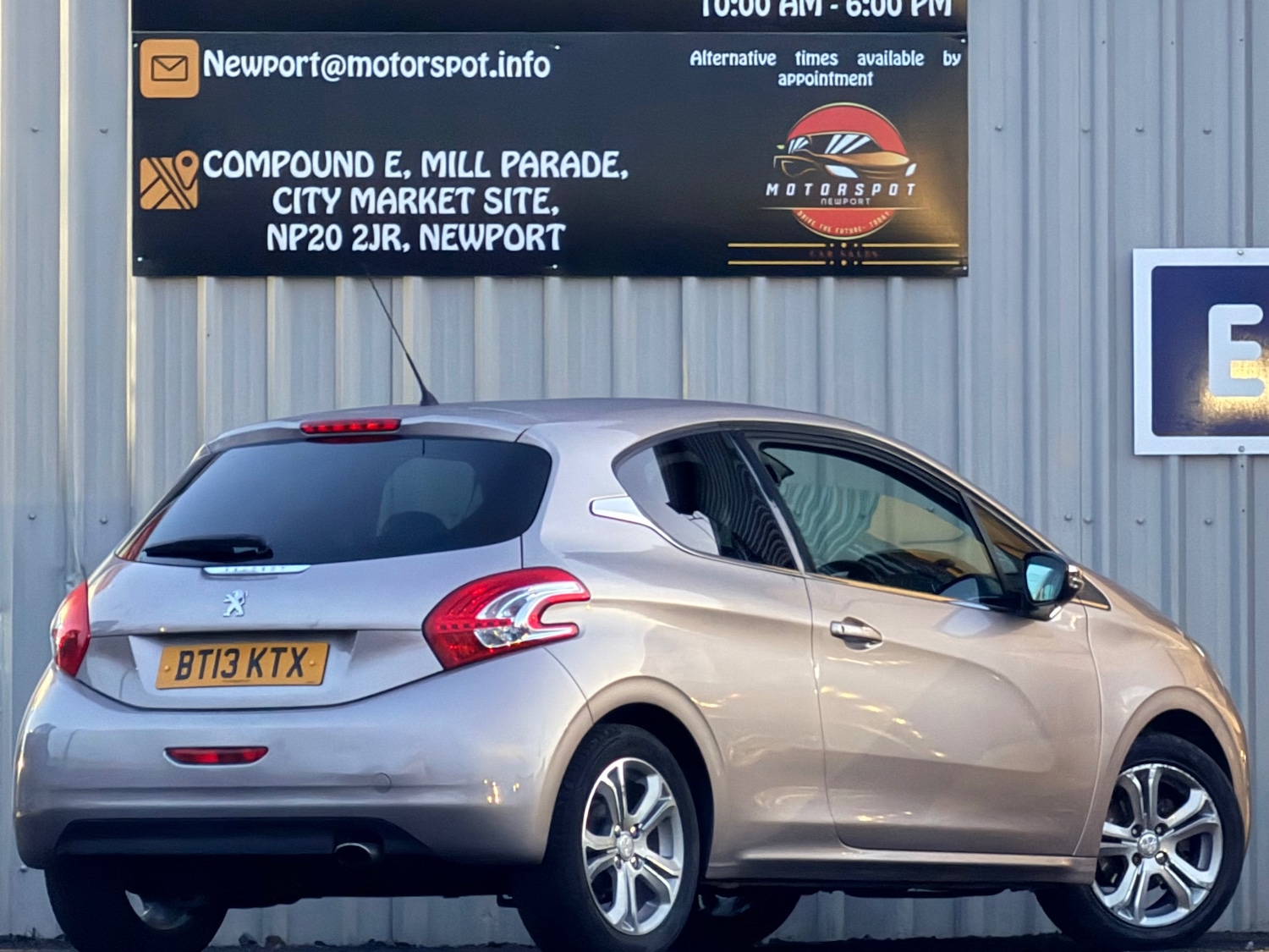 Used Peugeot 208 2013 for sale - 76539228: Photo 5