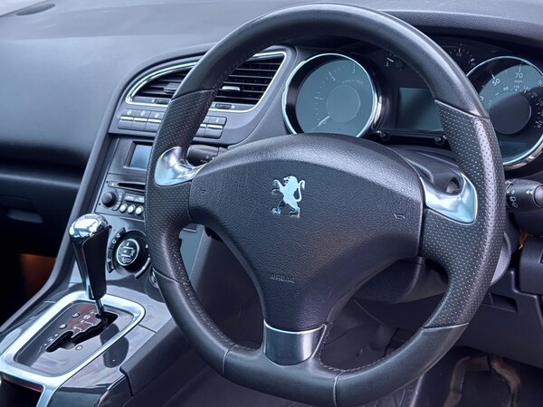 Used Peugeot 5008 2013 for sale - 76247083: Photo 11