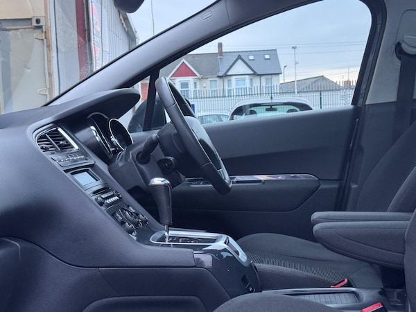 Used Peugeot 5008 2013 for sale - 76247083: Photo 19