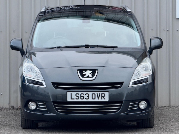 Used Peugeot 5008 2013 for sale - 76247083: Photo 2