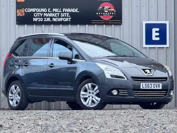 Used Peugeot 5008 2013 for sale - 76247083: Photo 3