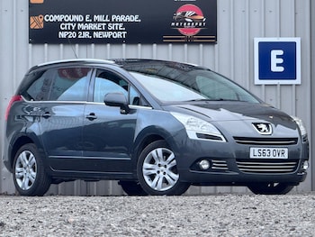 Used Peugeot 5008 2013 for sale - 76247083: Photo 3