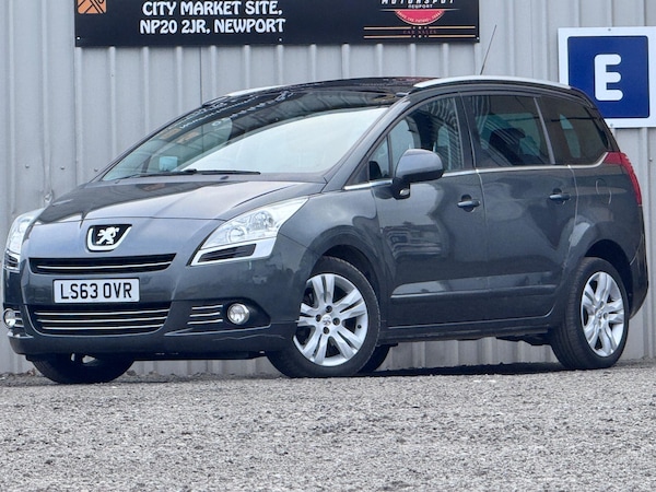 Used Peugeot 5008 2013 for sale - 76247083: Photo 4