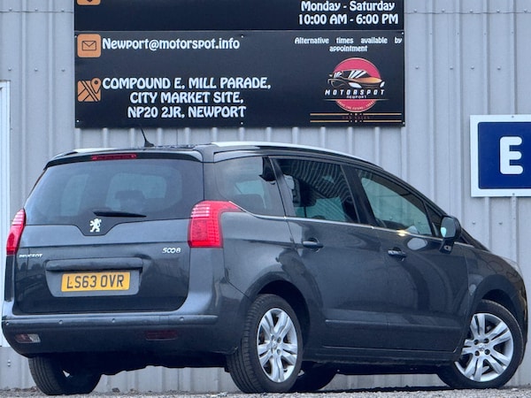 Used Peugeot 5008 2013 for sale - 76247083: Photo 6