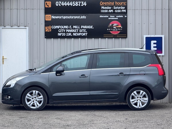 Used Peugeot 5008 2013 for sale - 76247083: Photo 8