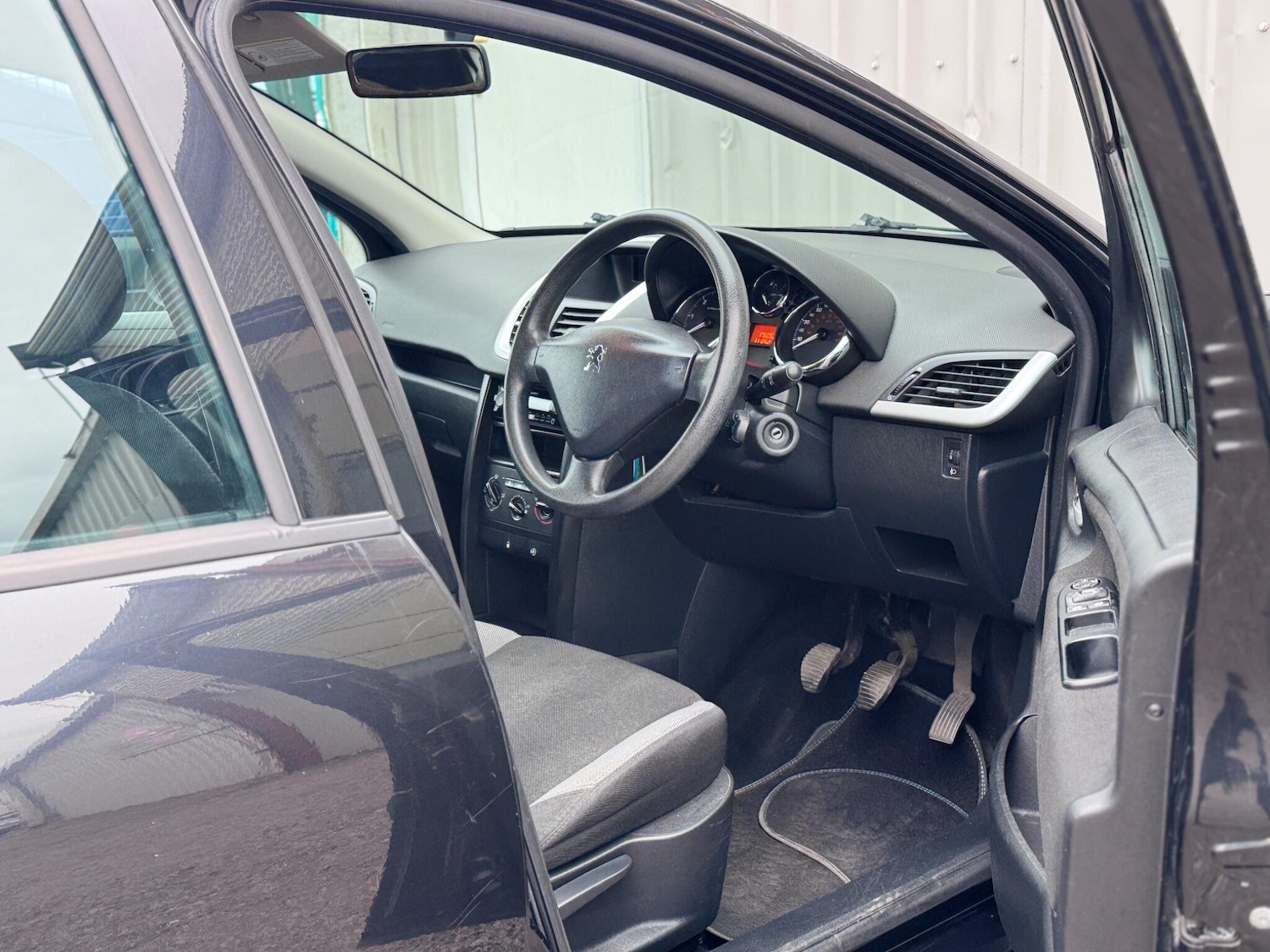Used Peugeot 207 2009 for sale - 76314709: Photo 10