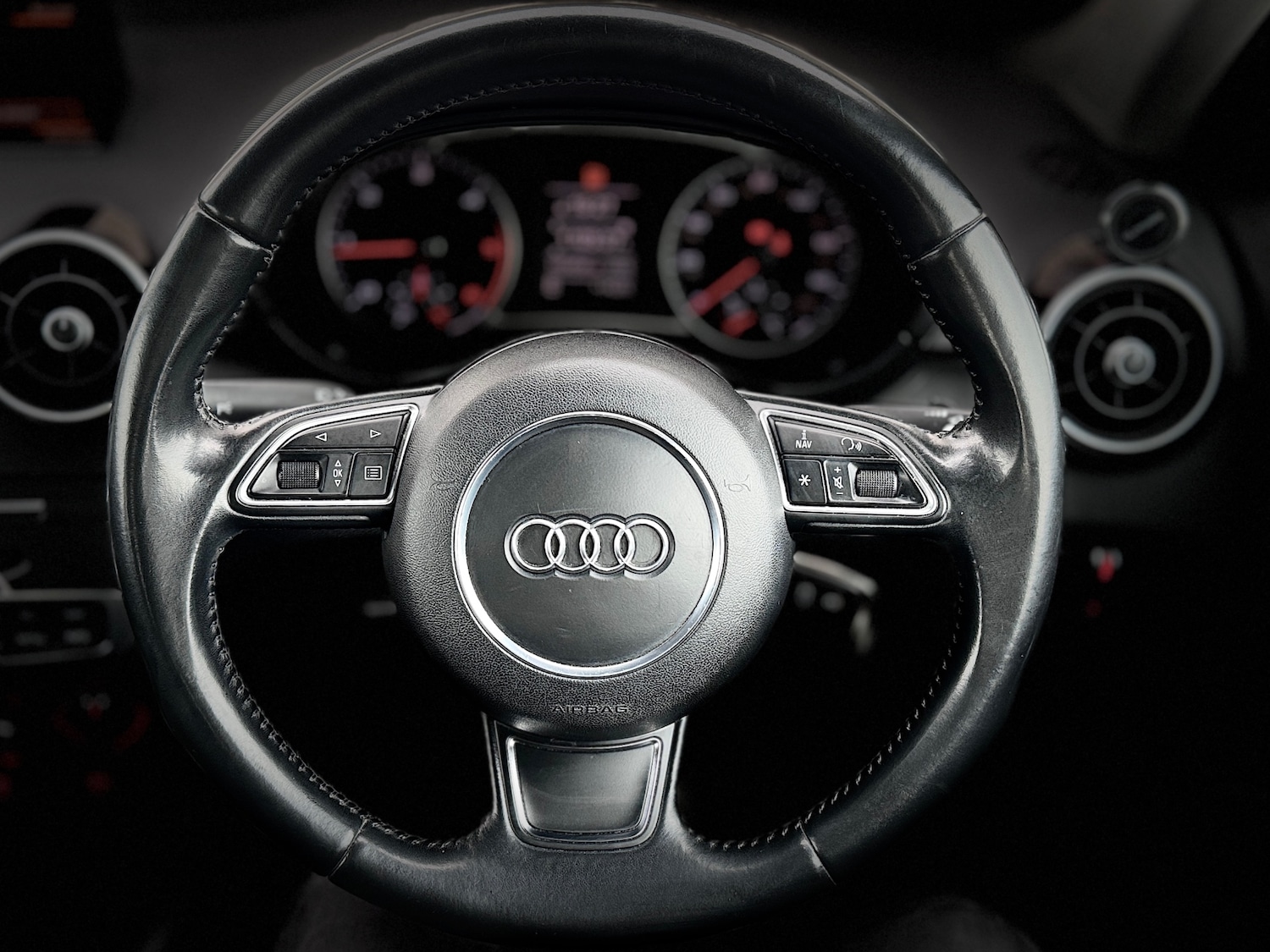 Used Audi A1 2015 for sale - 76428342: Photo 12