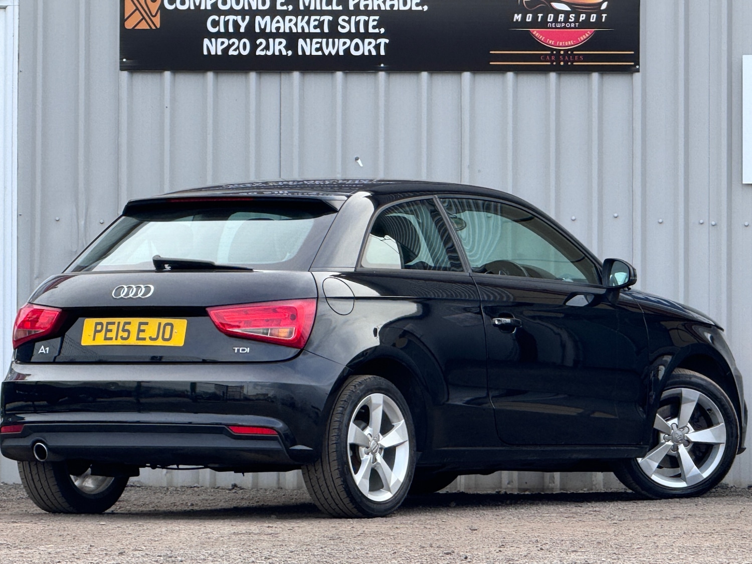 Used Audi A1 2015 for sale - 76428342: Photo 3
