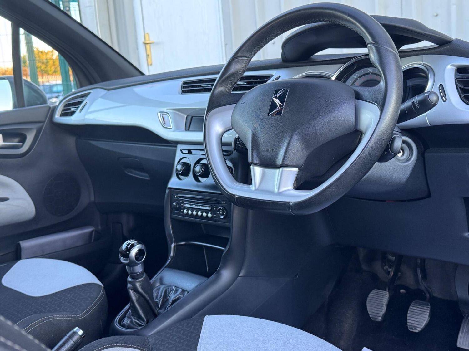 Used Citroen DS3 2014 for sale - 76349495: Photo 13