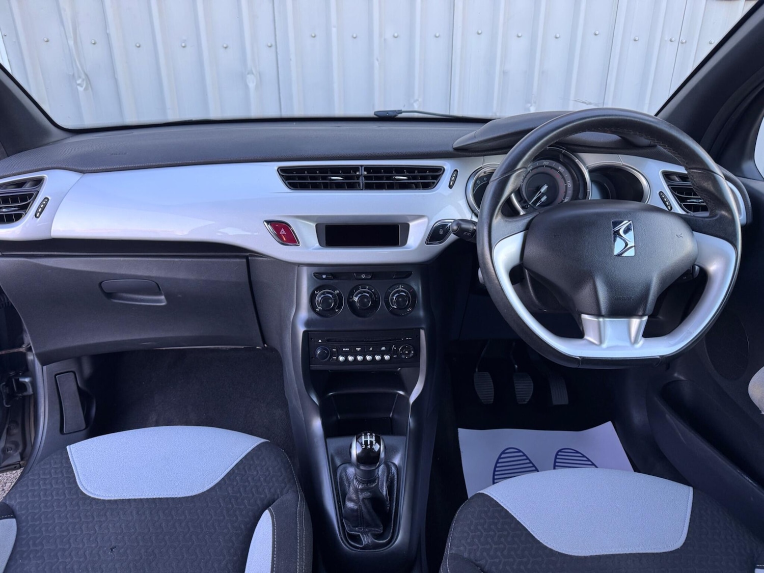 Used Citroen DS3 2014 for sale - 76349495: Photo 16
