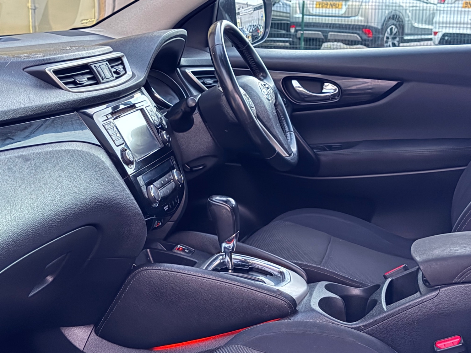 Used Nissan Qashqai 2014 for sale - 77549262: Photo 17