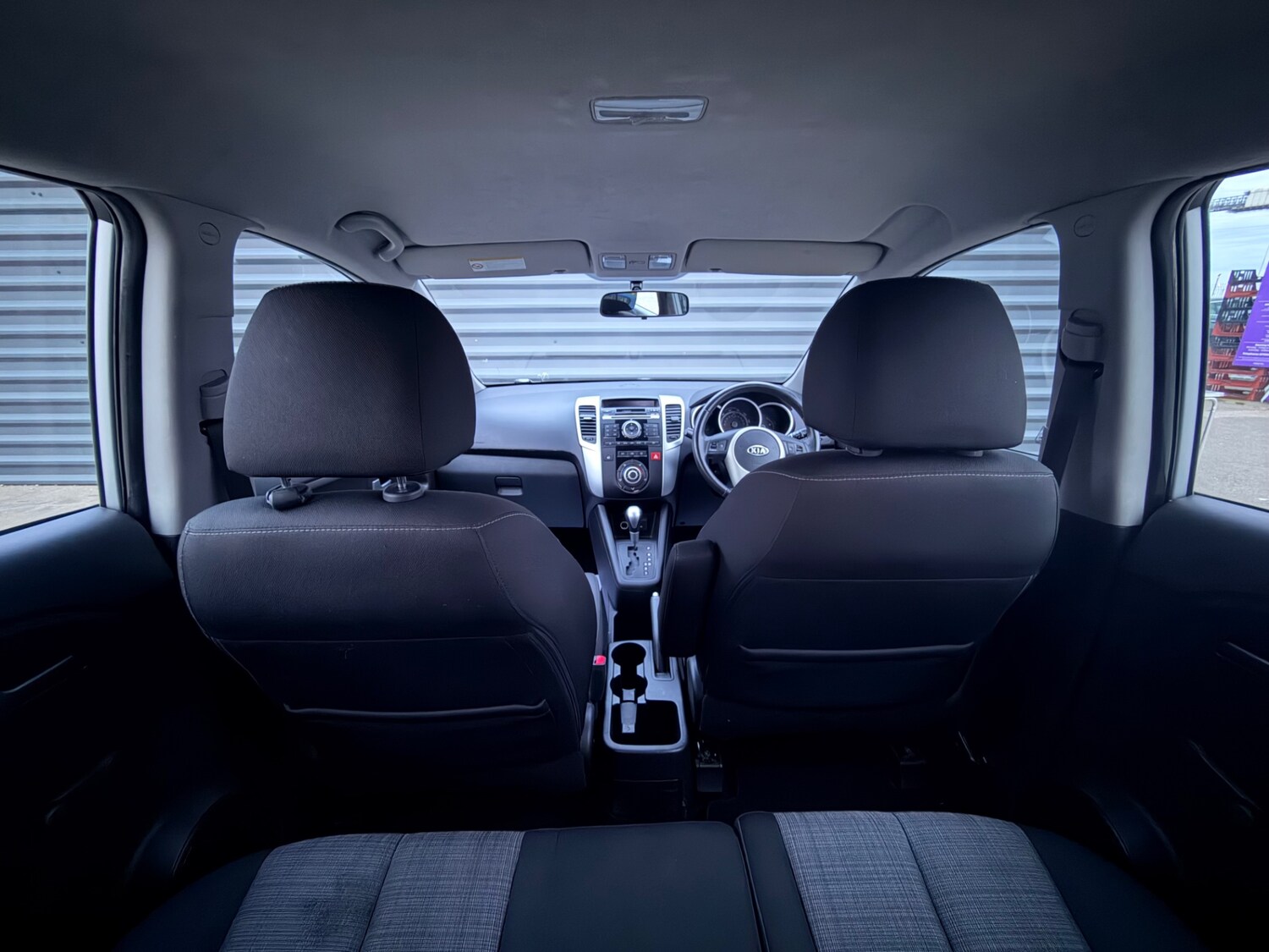 Used Kia Venga 2010 for sale - 78213910: Photo 11