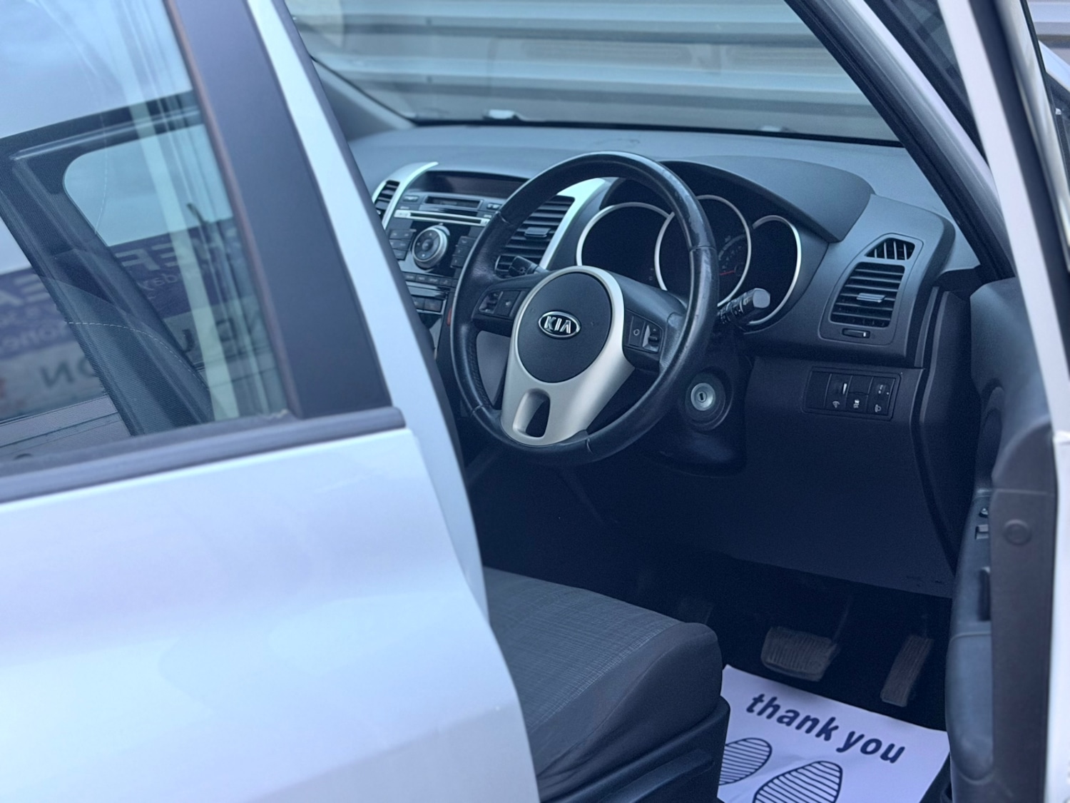 Used Kia Venga 2010 for sale - 78213910: Photo 7