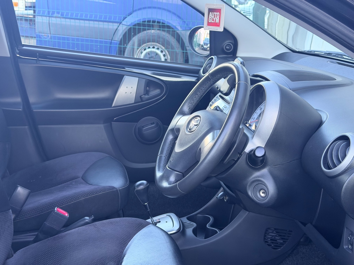 Used Toyota AYGO 2013 for sale - 77893149: Photo 19