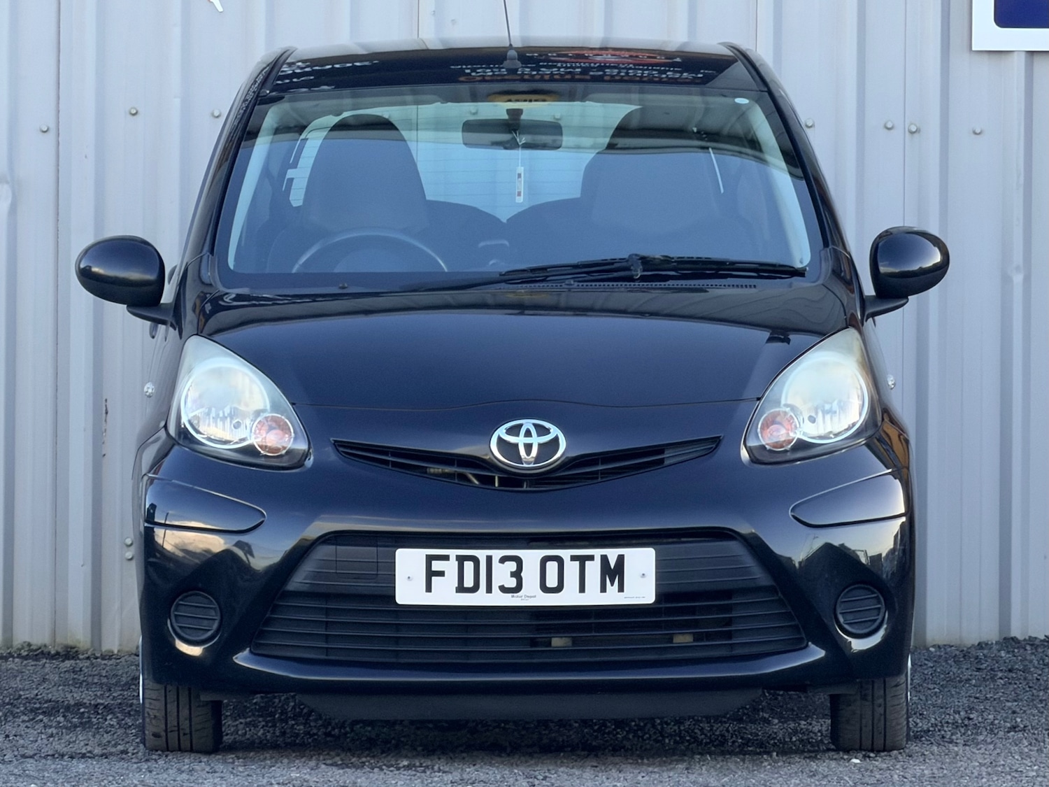 Used Toyota AYGO 2013 for sale - 77893149: Photo 2