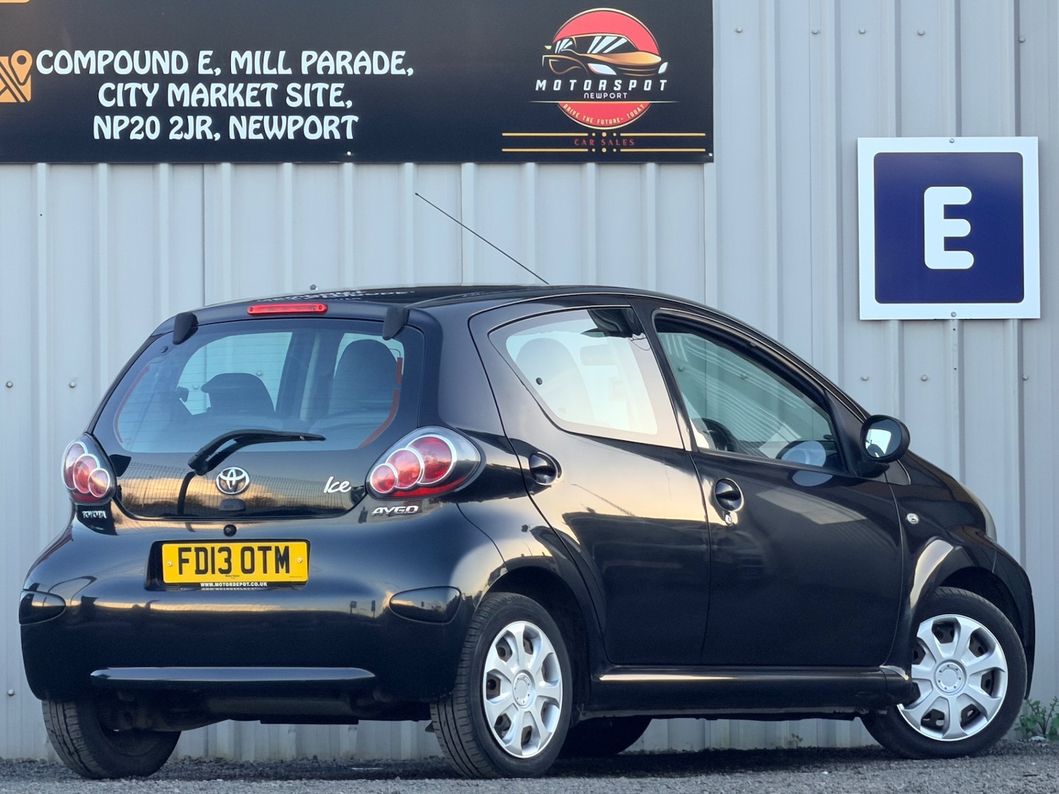 Used Toyota AYGO 2013 for sale - 77893149: Photo 4