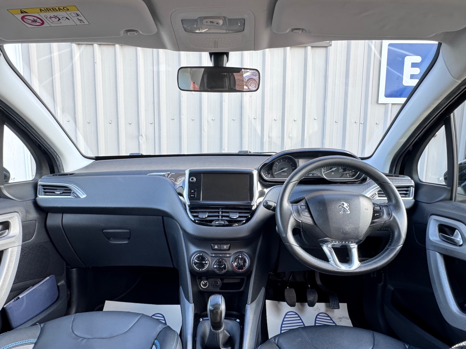 Used Peugeot 2008 2015 for sale - 76226173: Photo 15