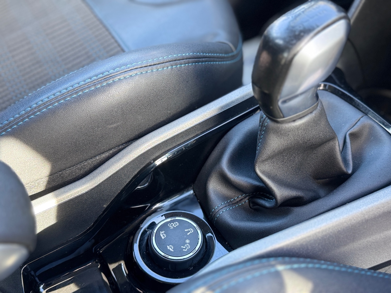 Used Peugeot 2008 2015 for sale - 76226173: Photo 16